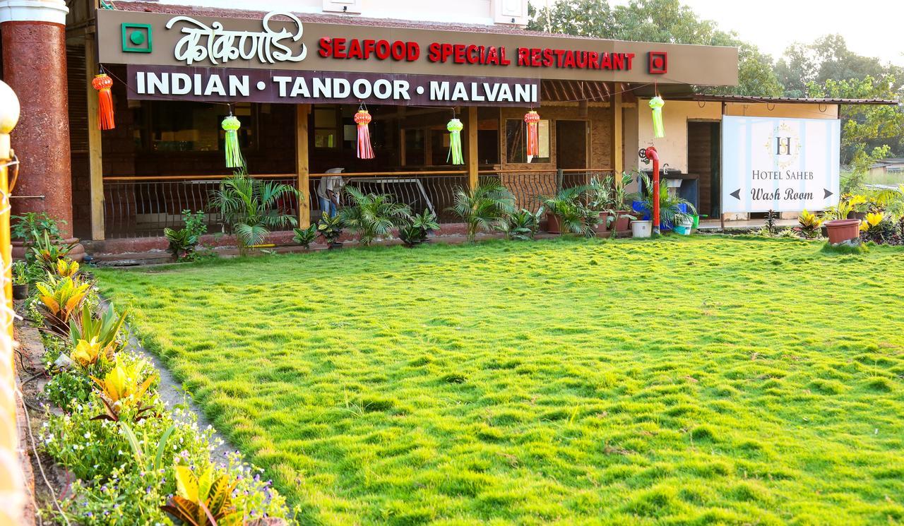 Hotel Saheb Panvel Exteriör bild